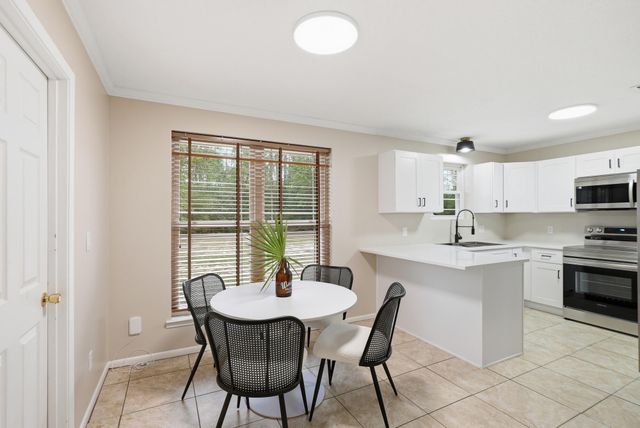 1934 County Highway 3280, Freeport, FL 32439