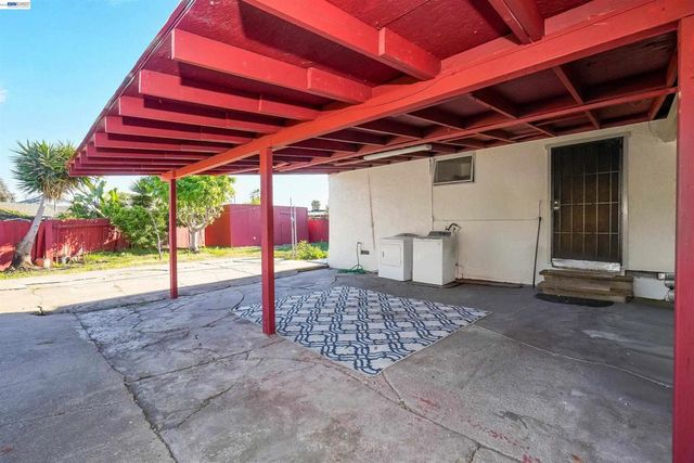 387 Tennyson Rd, Hayward, CA 94544