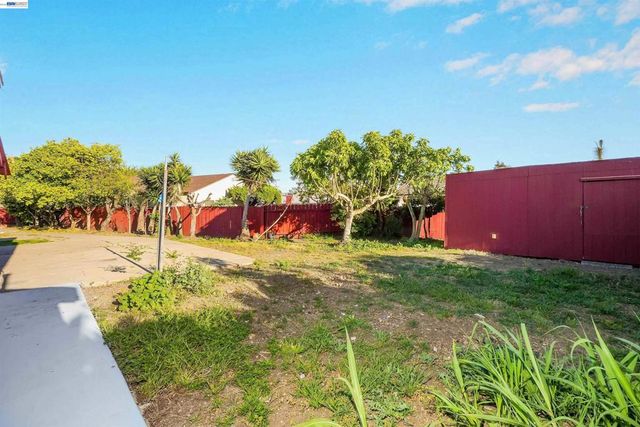 387 Tennyson Rd, Hayward, CA 94544