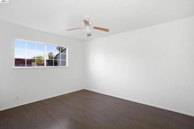 387 Tennyson Rd, Hayward, CA 94544