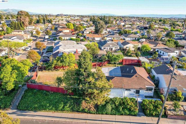 387 Tennyson Rd, Hayward, CA 94544
