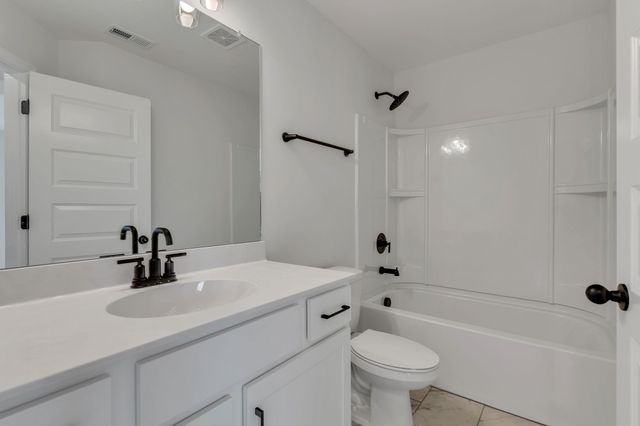 356 Twig PVT Court, Hendersonville, TN 37075