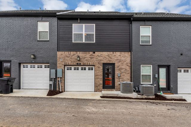 356 Twig PVT Court, Hendersonville, TN 37075