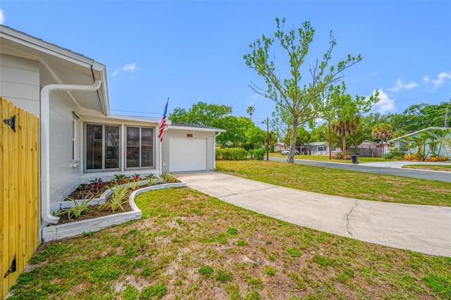 1100 81ST AVENUE N, St Petersburg, FL 33702