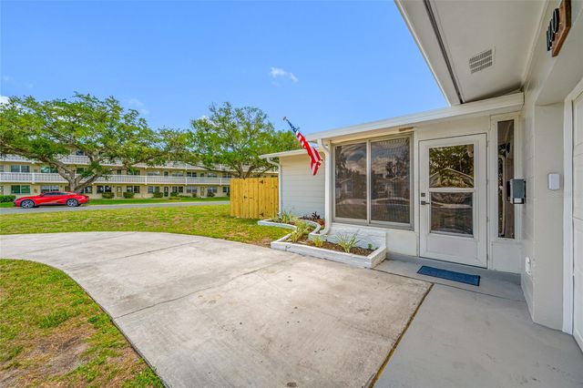 1100 81ST AVENUE N, St Petersburg, FL 33702