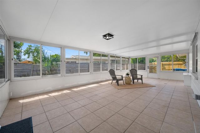 1100 81ST AVENUE N, St Petersburg, FL 33702