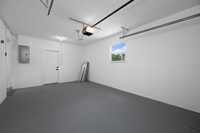 1100 81ST AVENUE N, St Petersburg, FL 33702