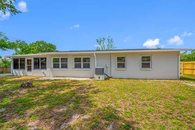 1100 81ST AVENUE N, St Petersburg, FL 33702