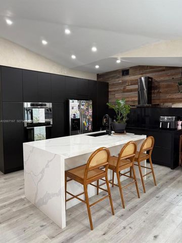 16263 NW 19th St, Pembroke Pines, FL 33028