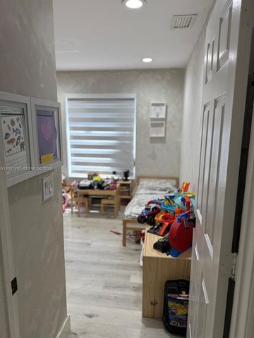 16263 NW 19th St, Pembroke Pines, FL 33028