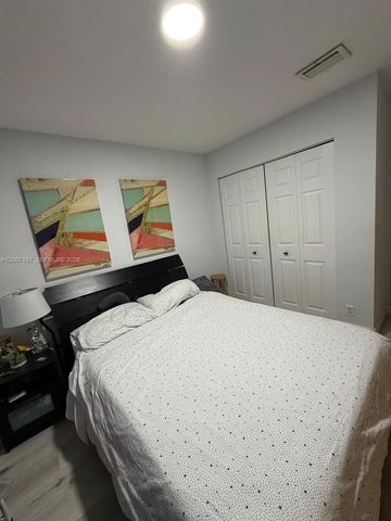 16263 NW 19th St, Pembroke Pines, FL 33028