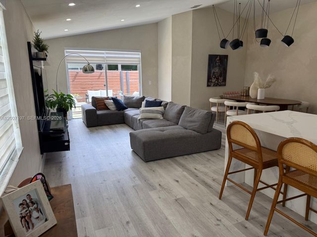 16263 NW 19th St, Pembroke Pines, FL 33028