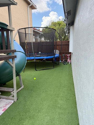 16263 NW 19th St, Pembroke Pines, FL 33028