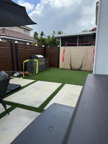 16263 NW 19th St, Pembroke Pines, FL 33028