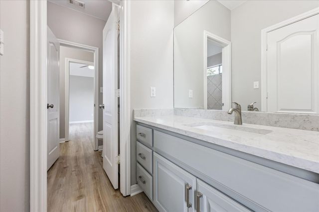 308 Calistoga CT, Austin, TX 78732