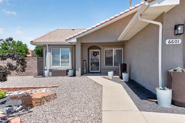 6601 Vista Del Rancho Road NE, Albuquerque, NM 87113