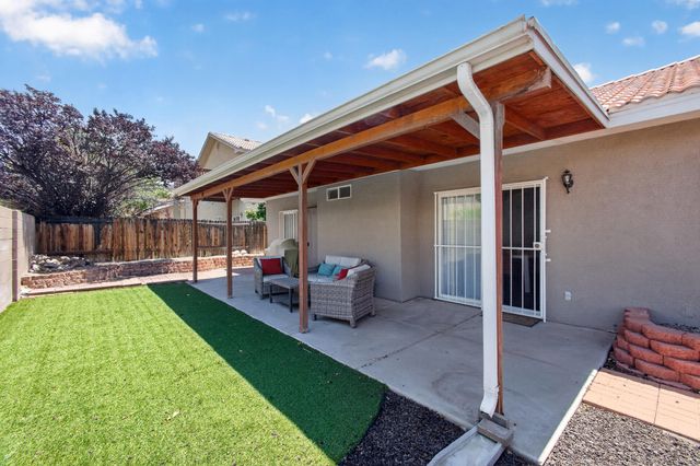 6601 Vista Del Rancho Road NE, Albuquerque, NM 87113