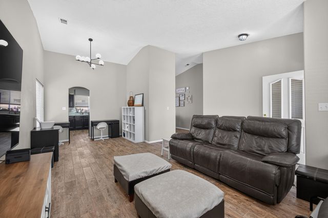 6601 Vista Del Rancho Road NE, Albuquerque, NM 87113