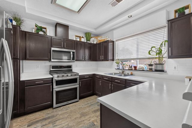 6601 Vista Del Rancho Road NE, Albuquerque, NM 87113