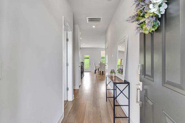 120 Millbrook Dr, Spring Hill, TN 37174