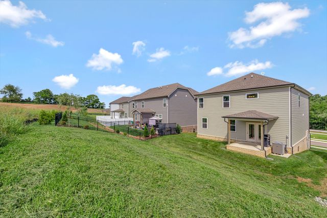 120 Millbrook Dr, Spring Hill, TN 37174