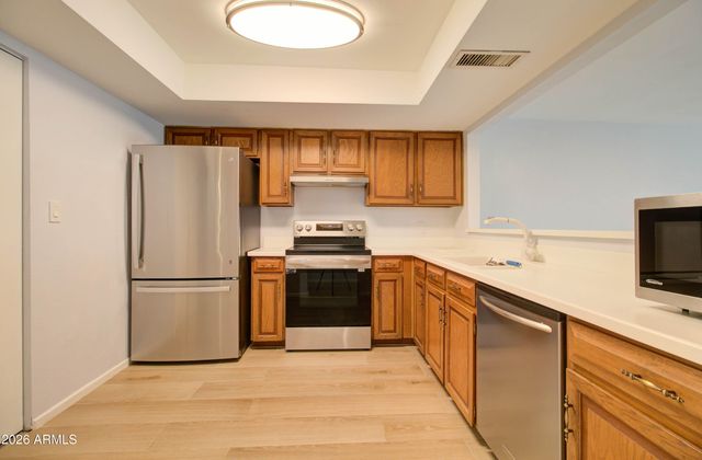 5165 E MONTE VISTA Road, Phoenix, AZ 85008