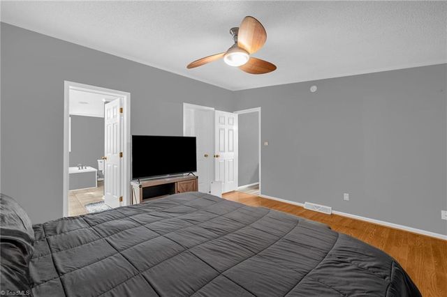 2940 Rhonswood Drive, Tobaccoville, NC 27050