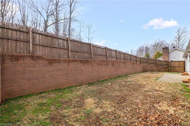 2940 Rhonswood Drive, Tobaccoville, NC 27050