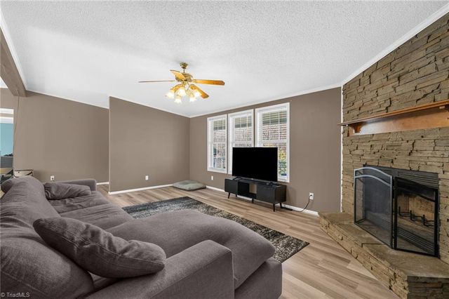 2940 Rhonswood Drive, Tobaccoville, NC 27050