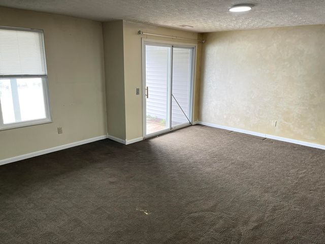 830 Horseshoe Lane, Florence, KY 41042