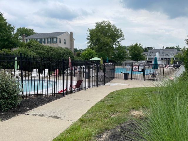 830 Horseshoe Lane, Florence, KY 41042