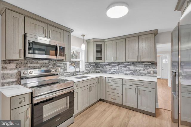 725 LINCOLN AVE, Pottstown, PA 19464