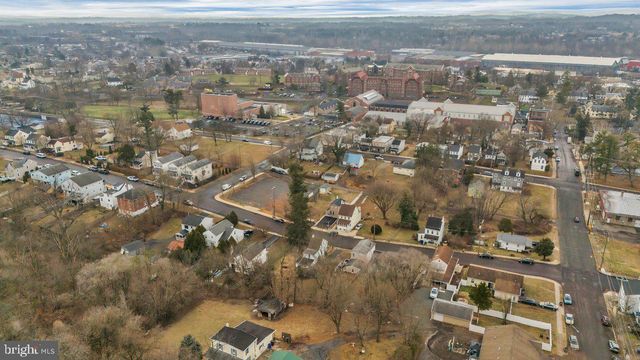 725 LINCOLN AVE, Pottstown, PA 19464