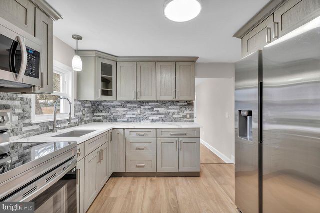 725 LINCOLN AVE, Pottstown, PA 19464