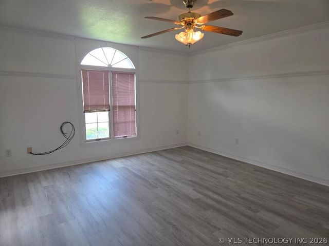 112 Circle Drive, Checotah, OK 74426