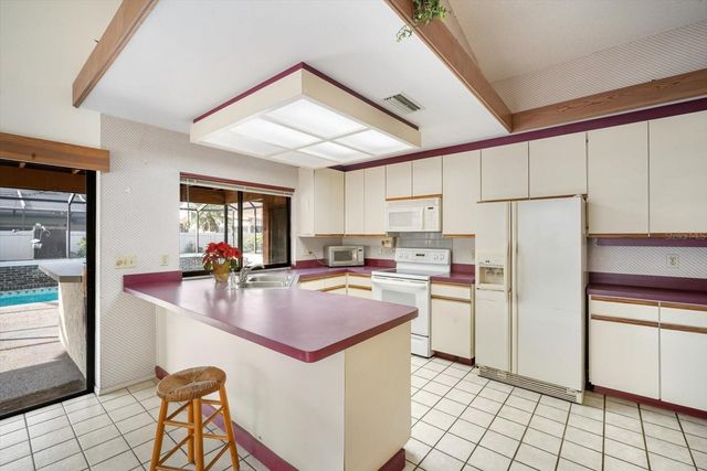 2309 WALDEN PLACE N, Plant City, FL 33566