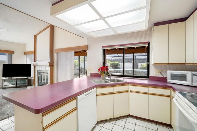 2309 WALDEN PLACE N, Plant City, FL 33566