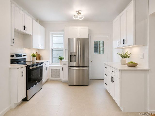 79 Taft Ave, Staten Island, NY 10301