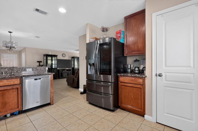931 Salado Slough Lane, Rosenberg, TX 77471