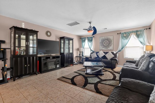 931 Salado Slough Lane, Rosenberg, TX 77471