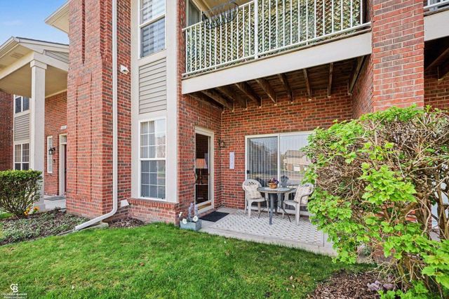15368 Yale Drive, Clinton Township, MI 48038
