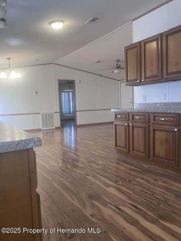 16154 Ft Myers Street, Brooksville, FL 34604