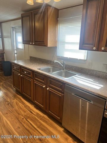 16154 Ft Myers Street, Brooksville, FL 34604