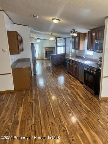 16154 Ft Myers Street, Brooksville, FL 34604