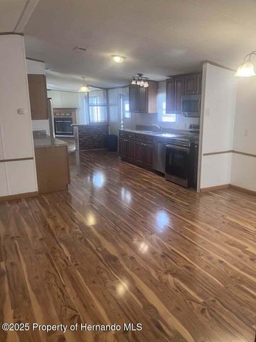 16154 Ft Myers Street, Brooksville, FL 34604