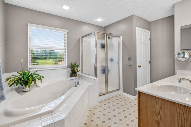 2821 Minuteman Court, Powell, OH 43065