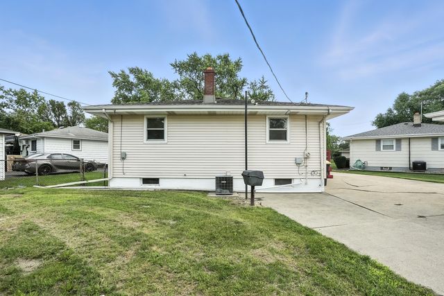 3312 E 170th Street, Lansing, IL 60438