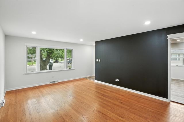 3312 E 170th Street, Lansing, IL 60438