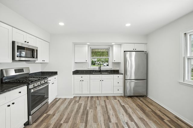 3312 E 170th Street, Lansing, IL 60438