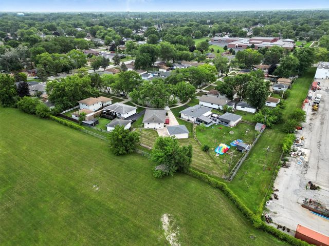 3312 E 170th Street, Lansing, IL 60438